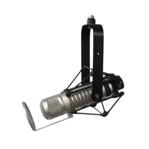 Microfone Electro-Voice RE27N/D Profissional para estúdio de rádio e podcasting.