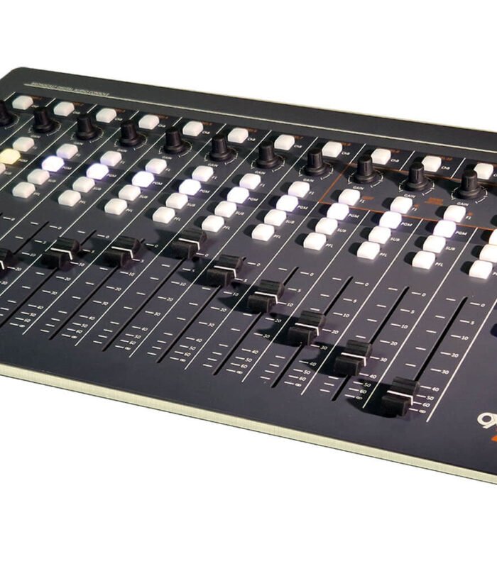 AXEL OXYGEN 2000-5M-BT DIGITAL BROADCAST CONSOLE 12 FADERS; 5 MIC IN WITH +48V; 3 BAL. STEREO IN; 2 1025T
