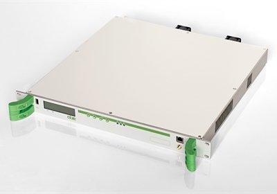 Moduladores digitais para enlaces ascendentes de satélite digital e enlaces de micro-ondas terrestres.